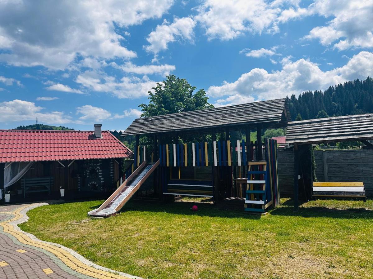 Садиба Дерев*Яна Хата Verkhovyna Exterior foto