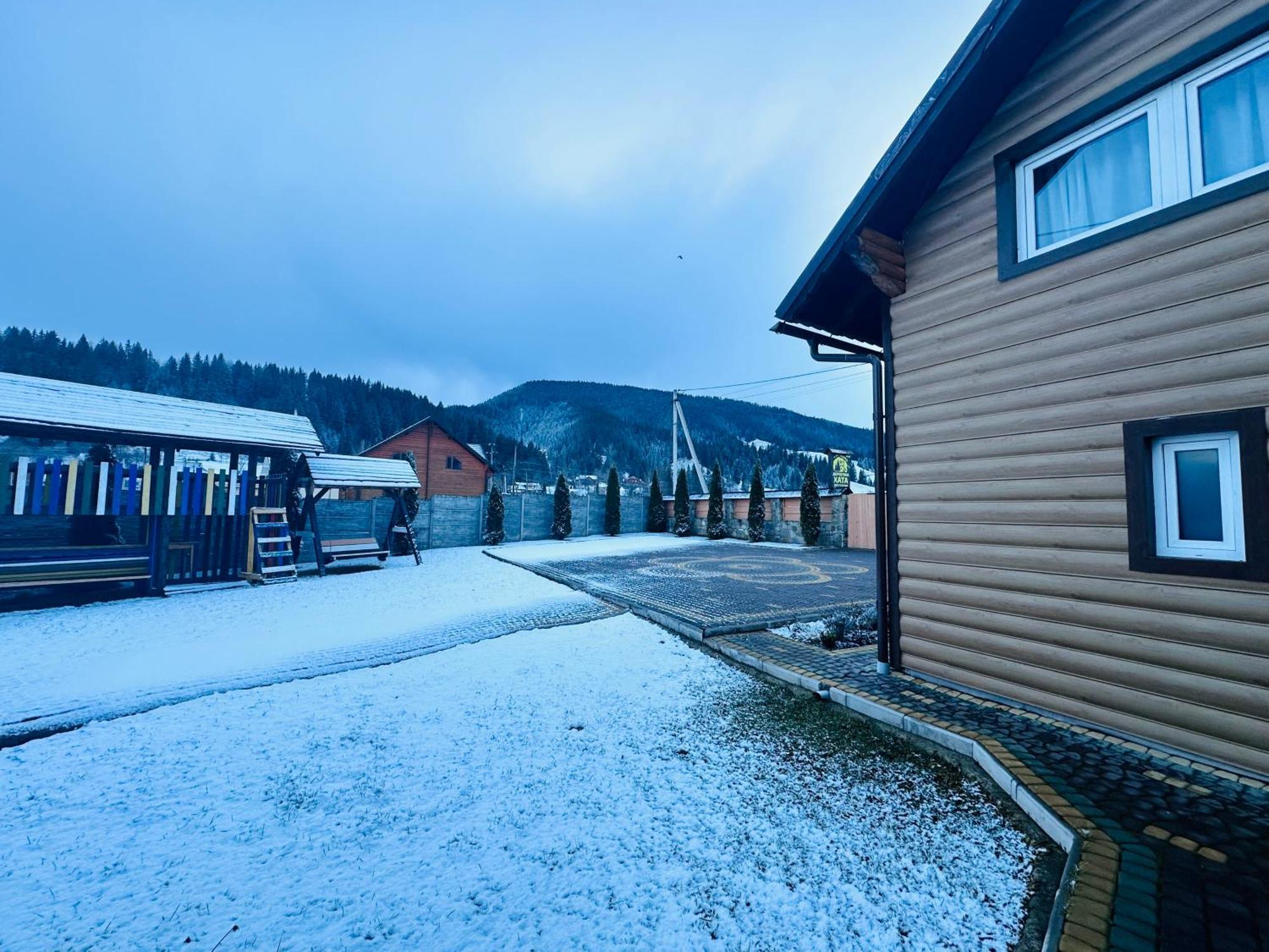 Садиба Дерев*Яна Хата Verkhovyna Exterior foto